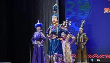 第十六届蒙古族服装服饰艺术节暨蒙古族服装服饰大赛呼和浩特赛区开赛