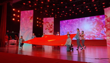 “永远跟党走”庆祝中国共产党成立100周年文艺汇演今日在乌兰牧骑剧场举办