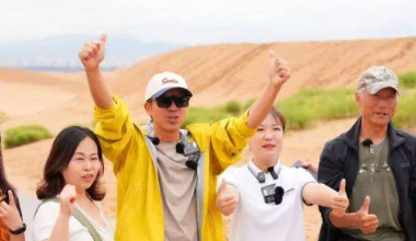 沙漠看海 邂逅潘小胖