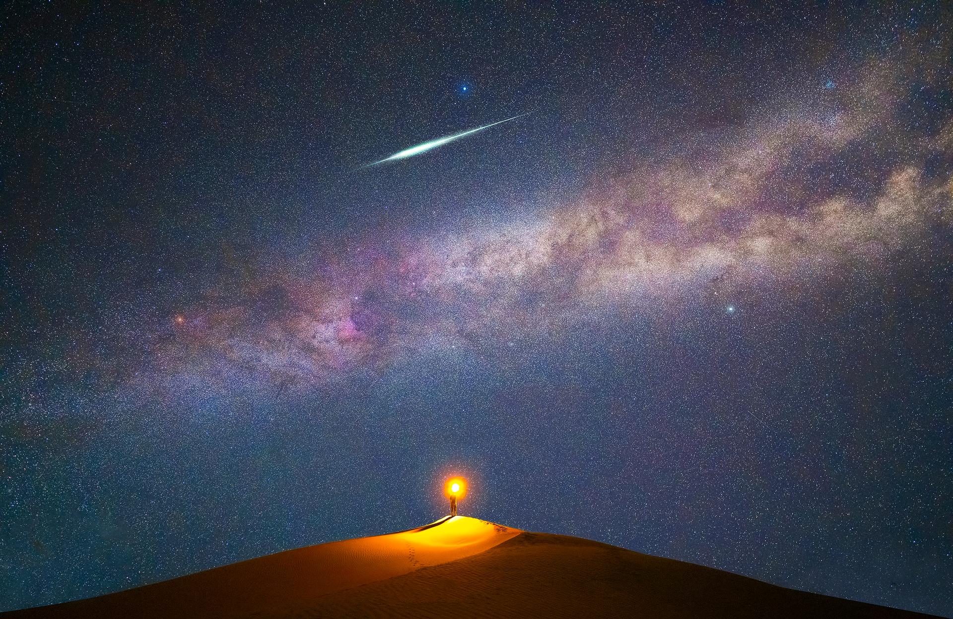 1727773494700031839.jpg 大漠星空.jpg